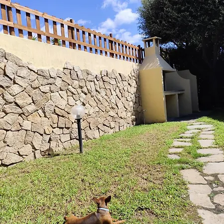 Vittorio House Indipendente Con Giardino A Hébergement de vacances *