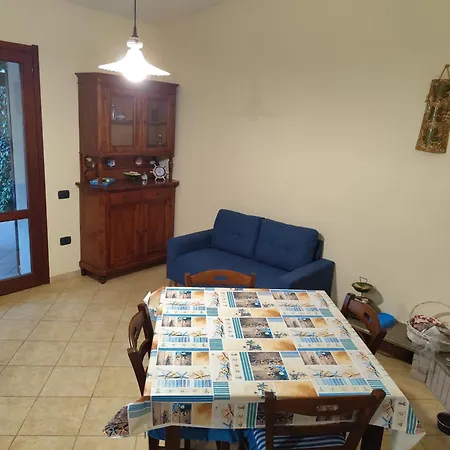 Vittorio House Indipendente Con Giardino A Villasimius