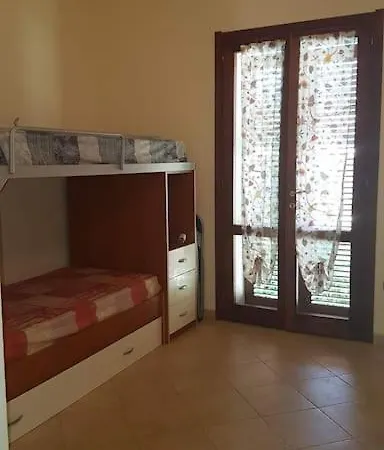 Vittorio House Indipendente Con Giardino A Dom wakacyjny *