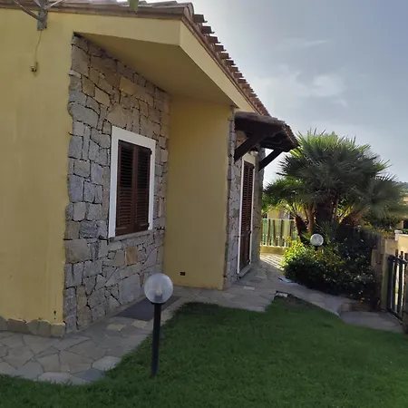 Vittorio House Indipendente Con Giardino A Dom wakacyjny *