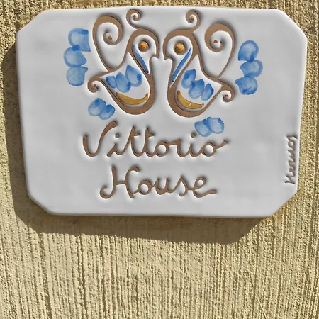 Dom wakacyjny Vittorio House Indipendente Con Giardino A