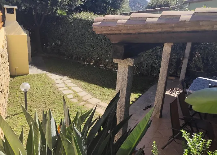 Nyaraló Vittorio House Indipendente Con Giardino A