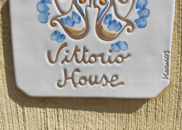 Nyaraló Vittorio House Indipendente Con Giardino A